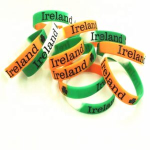 Benefits of Plastic Wristbands